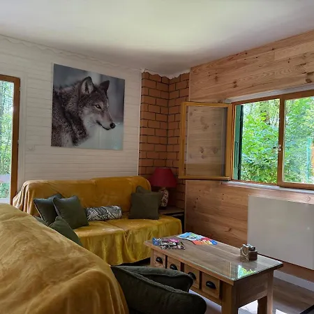 Lou Rigal בקתה Dourbies