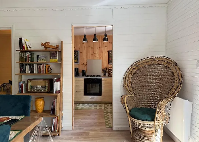 Lou Rigal בקתה Dourbies